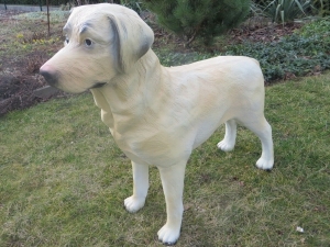 Labrador Retriever stehend, lebensgrosse Deko Hundefigur, 70 cm hoch