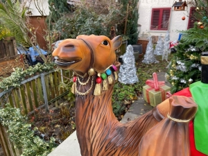 Deko Kamelfigur liegend, 90 cm lang 5