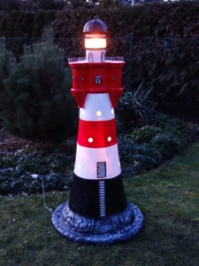 Deko-Leuchtturm Roter Sand in Rot-Weiss, Turm