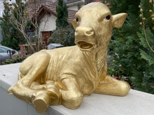 Kalbfigur Deko, lebensgross, golden, liegend, 91 cm lang