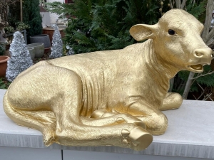 Dekokalb lebensgross, golden, liegend, 91 cm lang 1