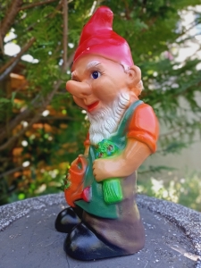 Gärtner- Gartenzwerg mit Giesskanne, 27 cm hoch 2