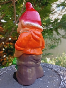 Gärtner- Gartenzwerg mit Giesskanne, 27 cm hoch 3
