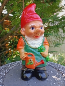 Gärtner- Gartenzwerg mit Giesskanne, 27 cm hoch 7