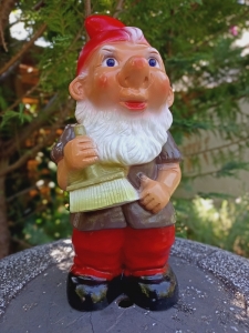 Maler- Gartenzwerg, 27 cm hoch 8