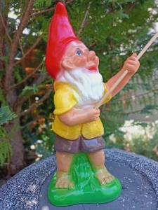 Fischer- Gartenzwerg, 34 cm hoch 2