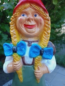 XXL Gartenzwerg - Frau XXL, 75 cm hoch, Gesicht