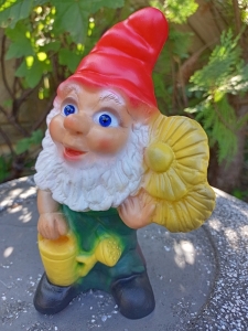 Gartenzwerg mit Sonnenblume, 20 cm hoch 7