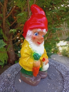 Gartenzwerg mit Gans, 34 cm hoch 4