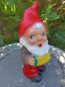 Musiker- Zwerg mit Handharmonika, 20 cm hoch 7