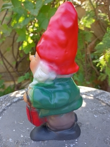 Gartenzwerg mit Laterne, 20 cm hoch 2