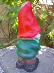 Gartenzwerg mit Laterne, 20 cm hoch 3