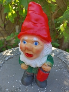 Gartenzwerg mit Laterne, 20 cm hoch 7