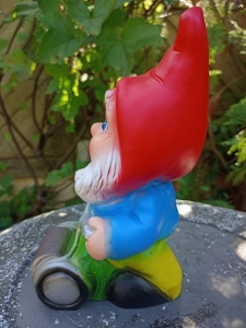 Gartenzwerg am Rasen mähen, 20 cm hoch 3