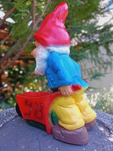 Gartenzwerg mit Schubkarre, 27 cm hoch 2