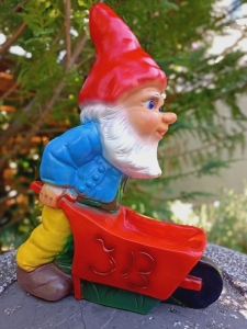 Gartenzwerg mit Schubkarre, 27 cm hoch 4