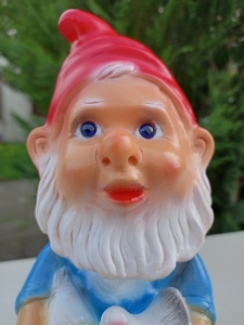 Gartenzwerg füttert Tauben, 32 cm hoch 8