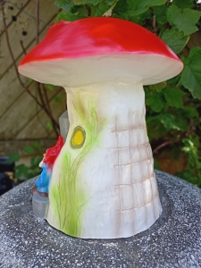 Gartenzwerg-Pilzhaus als Gartendeko, 35 cm hoch 2