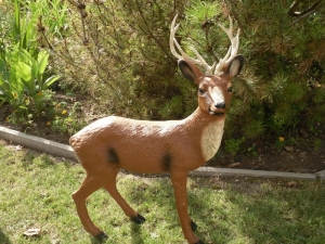 Hirsch Dekofigur: Hirsch stehend, 95cm hoch