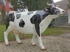 Lebensgrosse Deko Kuh in schwarz-weiss mit hochwertigem Autolack 2