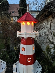 Kopf beleuchtet im Leuchtturm Garten XXL Solar