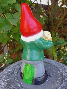 Musiker- Gartenzwerg mit Horn, 32 cm hoch 3