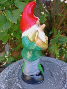 Musiker- Gartenzwerg mit Horn, 32 cm hoch 4