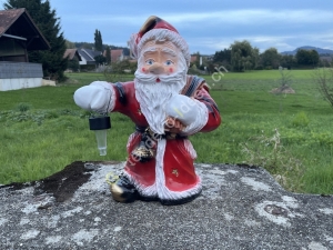 Solar Weihnachtsmann Figur mit Laterne, 39 cm 